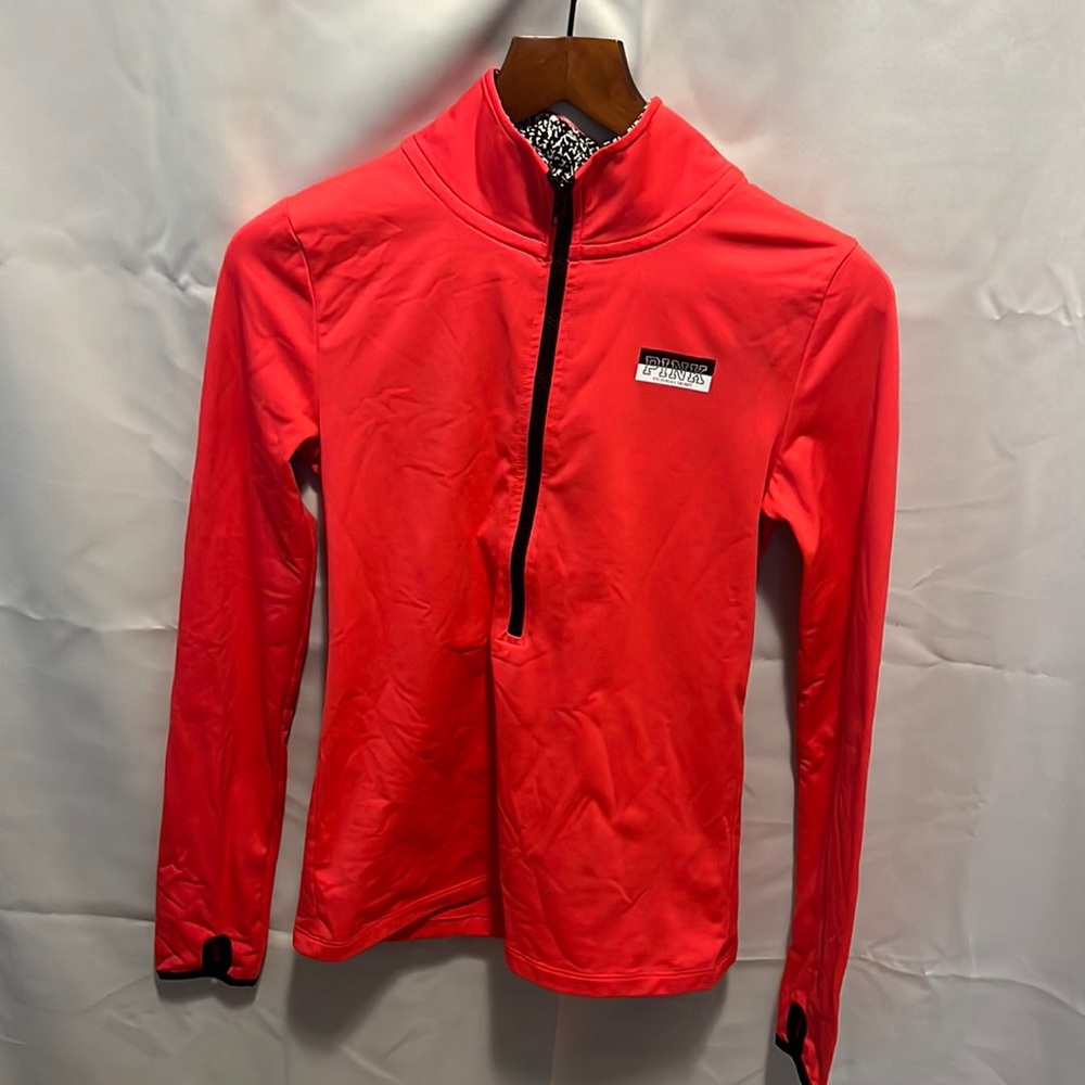 (143) PINK Victoria Secret pull over